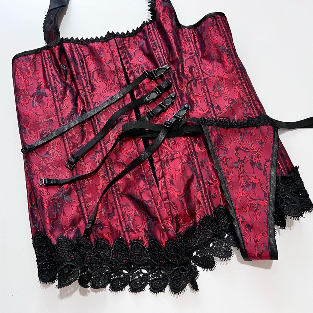 Dreamgirl Red & Black Lace Bustier Corset with Garters & Thong New Medium - Picture 9 of 16